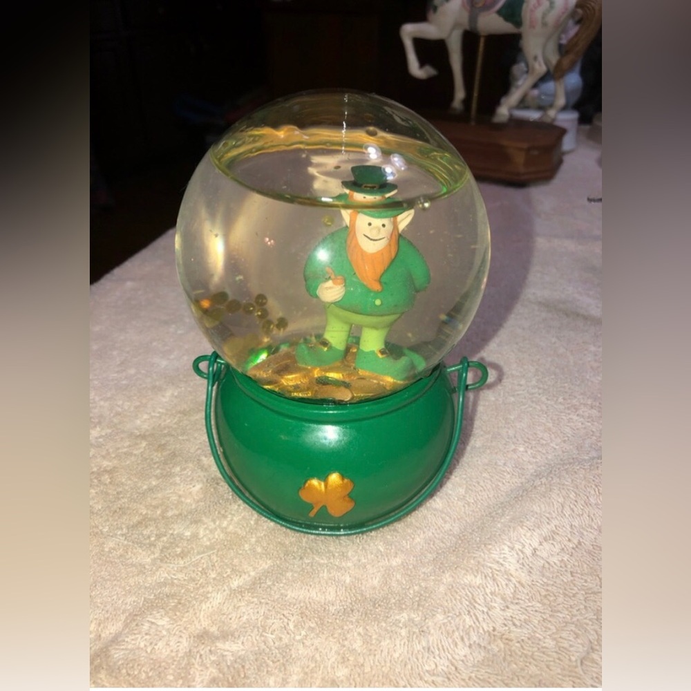 St. Patrick’s Day Snow Globe